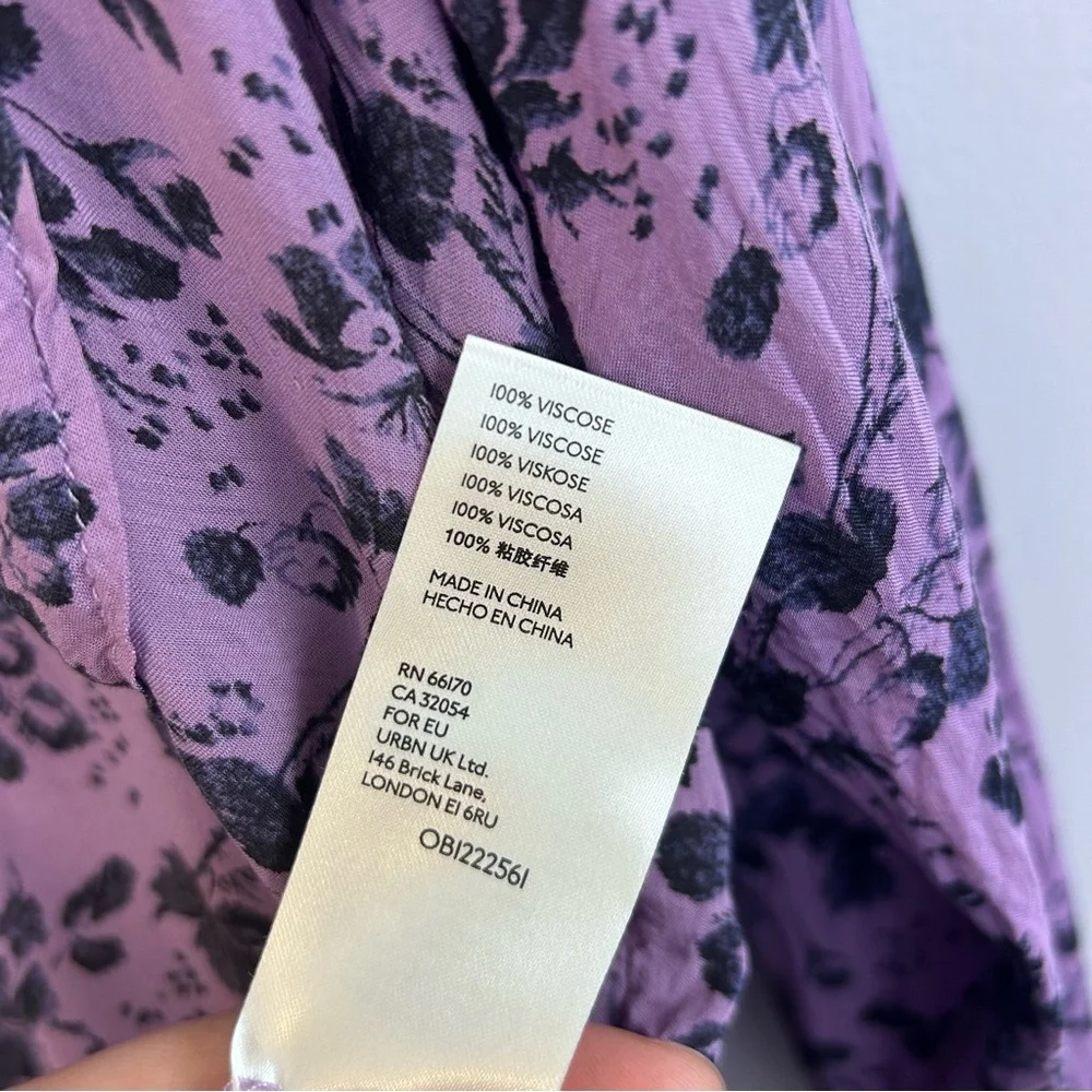 Pilcro Anthropologie Purple Floral Button Down Silky Collared Shirt Size Small